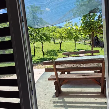 With Terrace & Countryside View דירה *