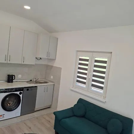 דירה With Terrace & Countryside View
